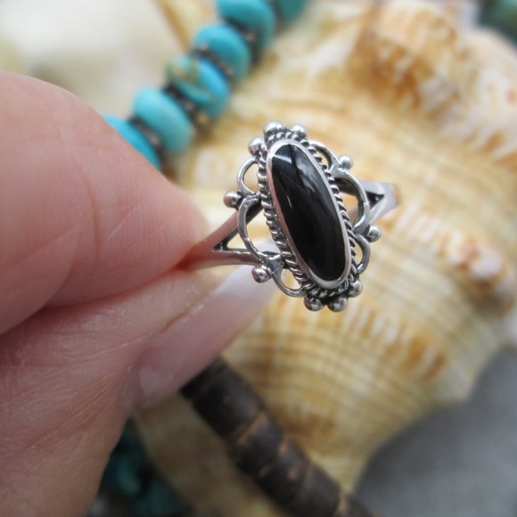 Dainty Native American 925 Sterling & Black Onyx Ring, Minimalist Design - Picture 2 of 6